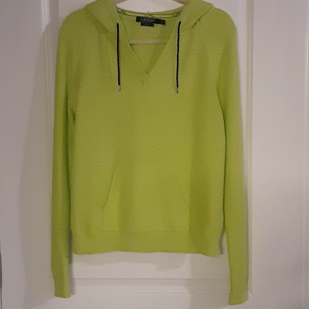 Nwot 100% cotton hoodie. Smoke/pet free home.